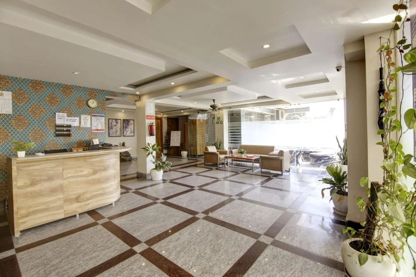 Niketan 2 Bedroom Room With Kitchen & Balcony - Near Medanta Hospital Gurgaon Índia