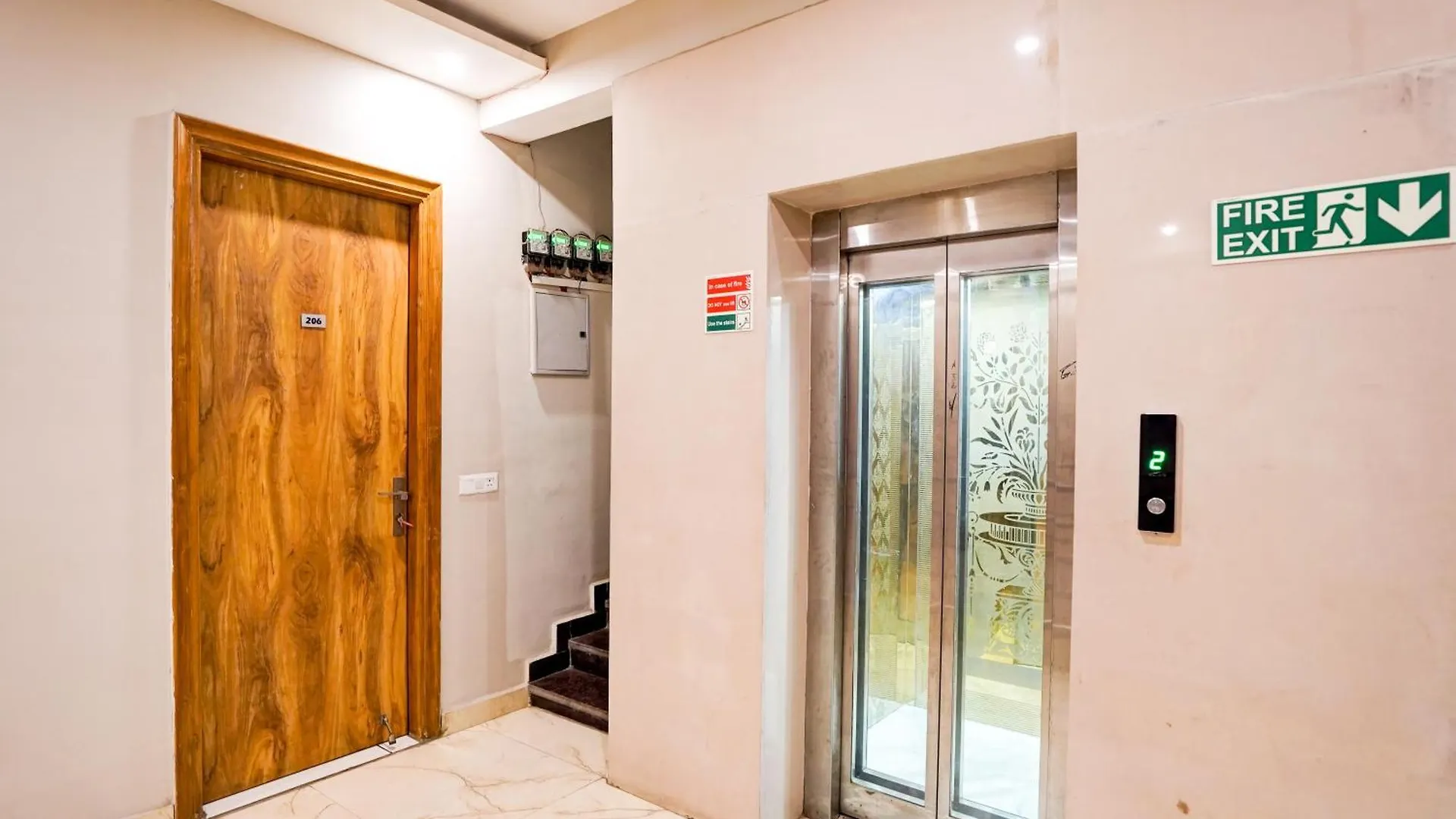 Niketan 2 Bedroom Room With Kitchen & Balcony - Near Medanta Hospital Gurgaon